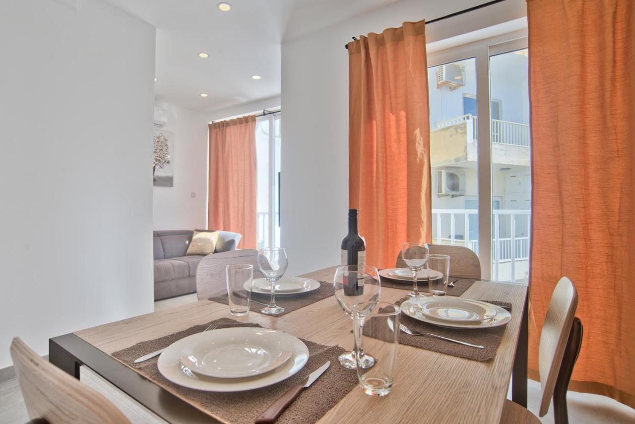 Sliema 2-Bedroom Central Apartments And Penthouse With Jacuzzi Kültér fotó